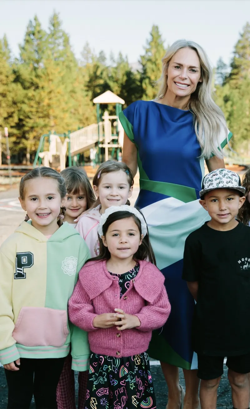 Heather Hart with students at Meyers Elementary School